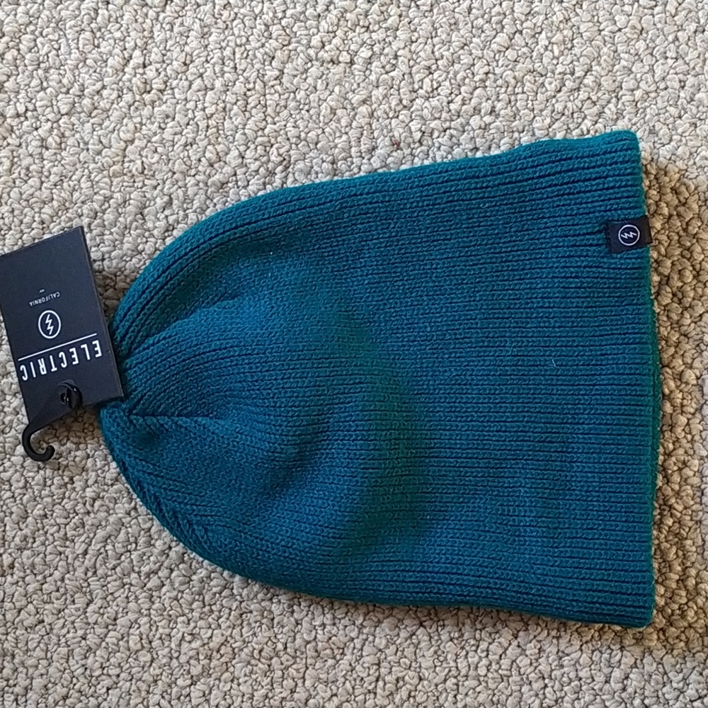 NWT~ ELECTRIC Teal Green Beanie Unisex